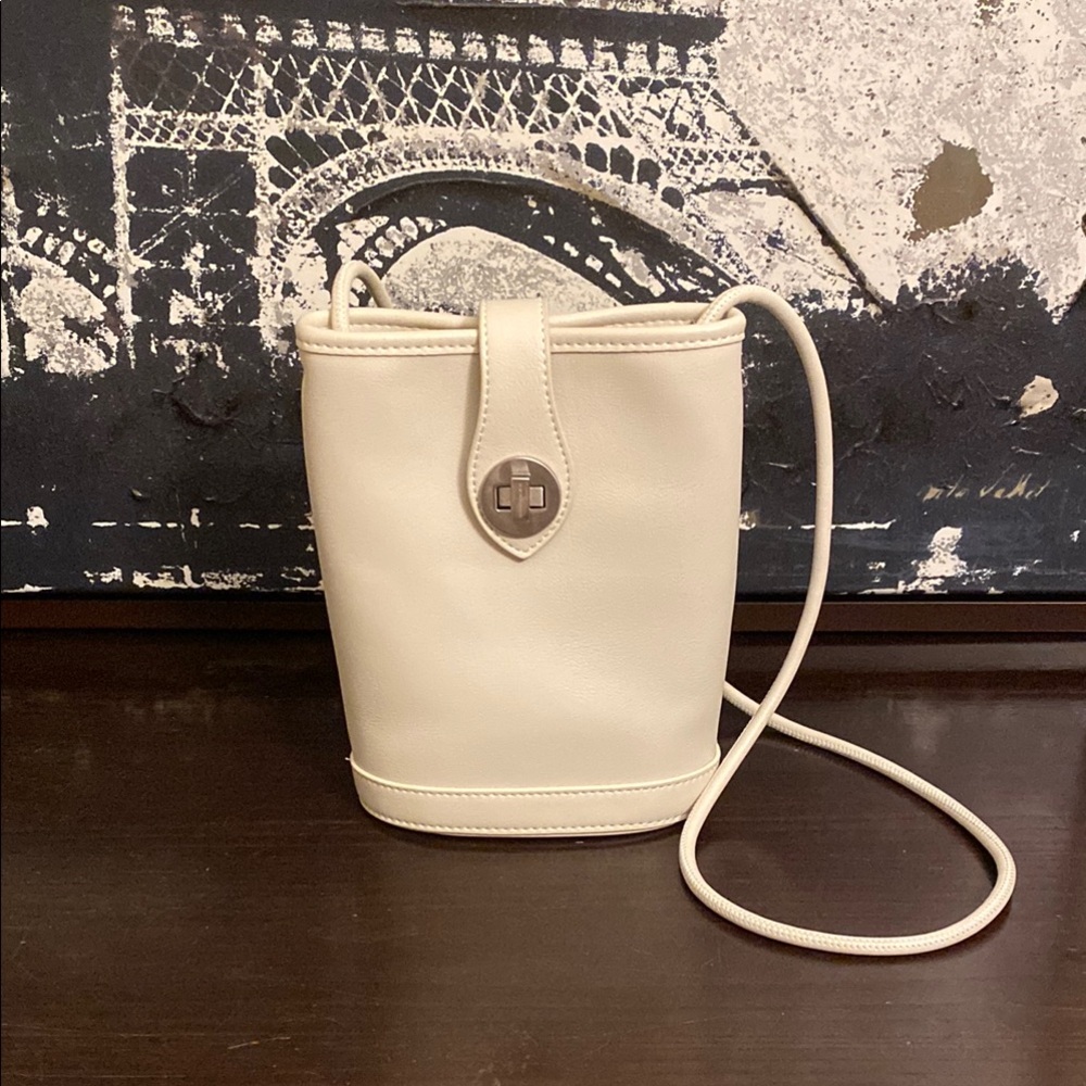 Companion & Kobeena Cream Bucket Bag